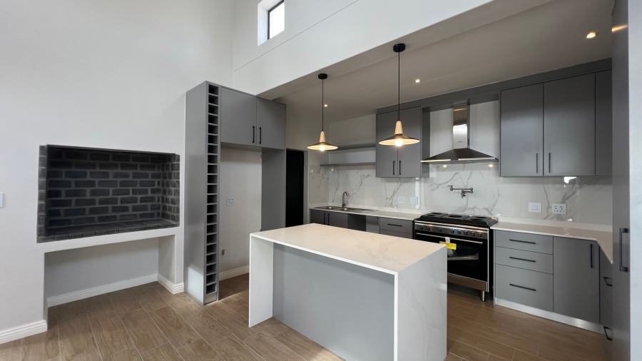 3 Bedroom Property for Sale in St Helena Views Western Cape